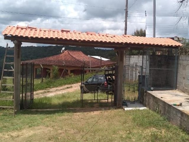 Chácara com 6458m² 1 quarto e 2 banheiros, à venda, no bairro Capelinha em Cotia