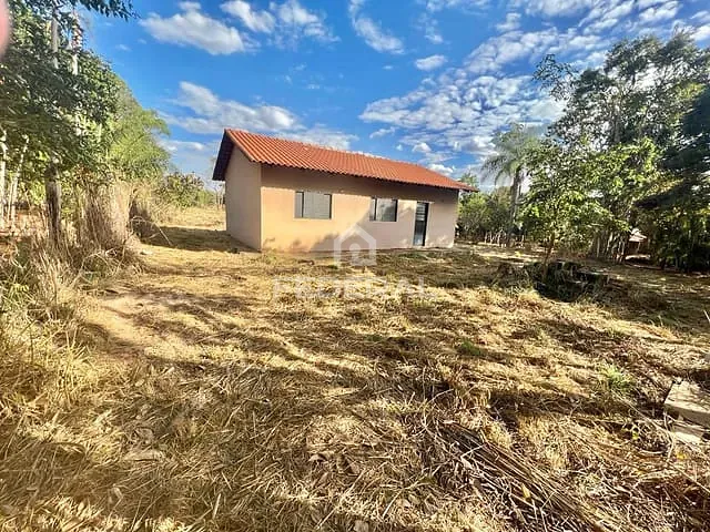 Chácara com 5584m² 3 quartos e 1 banheiro, à venda, no bairro Estância Vargem Bonita em Senador Canedo