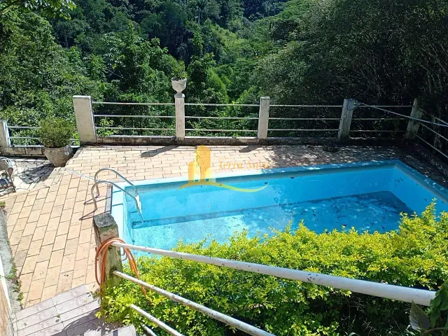 Chácara com 4000m² 2 quartos e 2 banheiros, à venda, no bairro recanto do céu  Santa Isabel em Santa Isabel