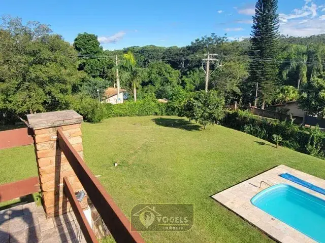 Chácara com 160m² 4 quartos e 2 banheiros, à venda, no bairro Núcleo Urbano Bom Jardim em Jaguariúna