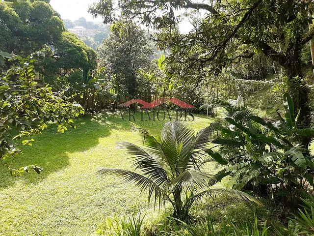 Chácara com 11800m² 4 quartos e 3 banheiros, à venda, no bairro 9 de Abril em Barra Mansa