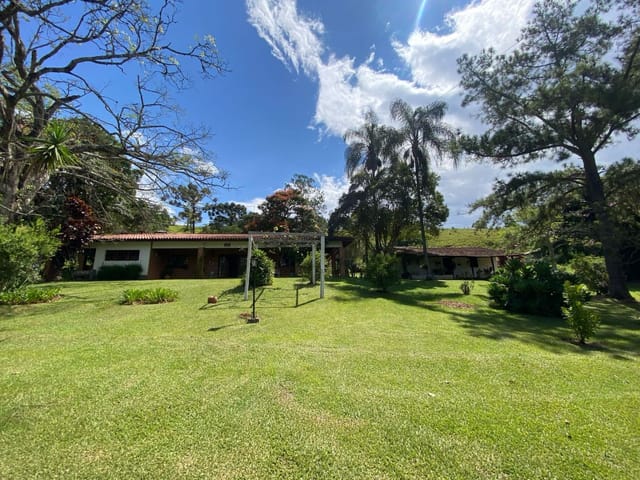 Chácara com 92000m² 5 quartos e 2 banheiros, à venda, no bairro Jardim em Extrema