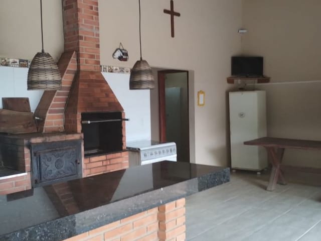 Chácara com 9000m² 2 quartos e 2 banheiros, à venda, no bairro Vila Estrela em São João da Boa Vista