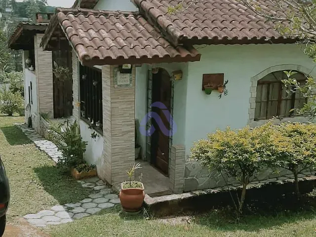Chácara com 1000m² 3 quartos e 2 banheiros, à venda, no bairro Jardim Castelano em Biritiba-Mirim