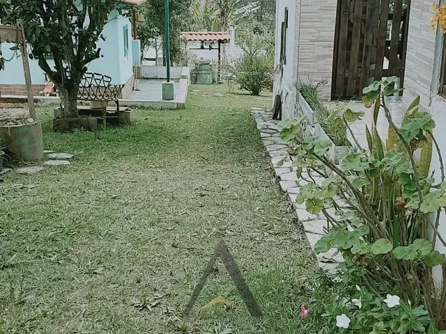 Chácara com 1000m² 3 quartos e 2 banheiros, à venda, no bairro Jardim Castelano em Biritiba-Mirim