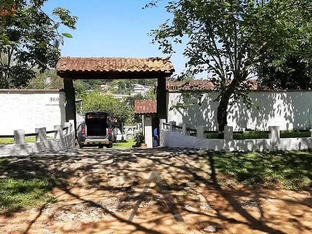 Chácara com 1000m² 3 quartos e 2 banheiros, à venda, no bairro Jardim Castelano em Biritiba-Mirim