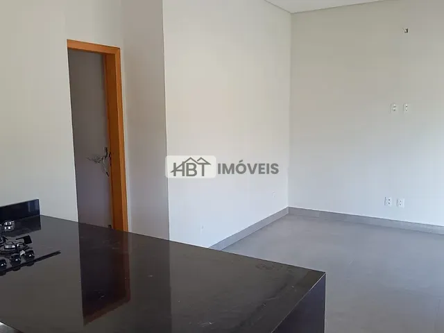Chácara com 1300m² 3 quartos e 2 banheiros, à venda, no bairro Jardim Ibituruna em Piratininga