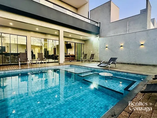 Casa com 216m² 3 quartos e 5 banheiros, à venda, no bairro Residencial Arezzo em Maringá