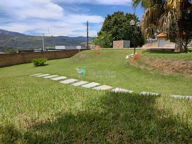 Chácara com 2000m² 6 quartos e 6 banheiros, à venda, no bairro Jardim Estância Brasil em Atibaia