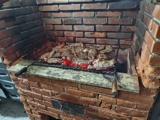 Chácara 8 quartos e 11 banheiros, à venda, no bairro Cidade Parquelandia em Mogi das Cruzes