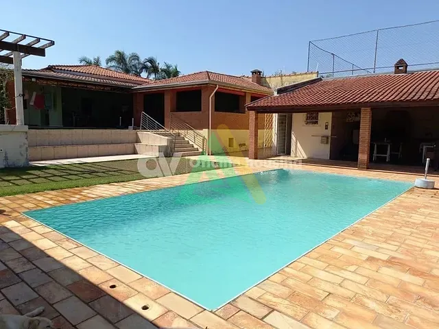 Chácara com 2200m² 2 quartos e 3 banheiros, à venda, no bairro Jardim Copacabana em Mogi Mirim