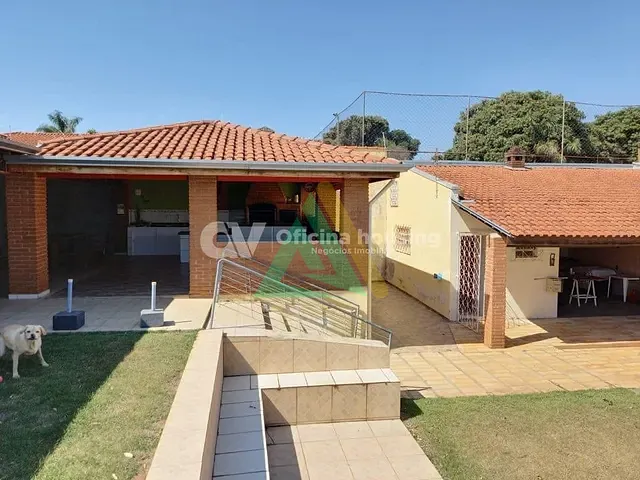 Chácara com 2200m² 2 quartos e 3 banheiros, à venda, no bairro Jardim Copacabana em Mogi Mirim