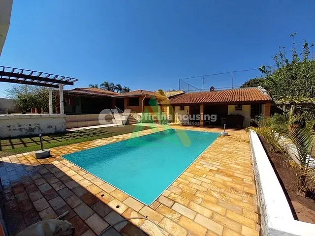 Chácara com 2200m² 2 quartos e 3 banheiros, à venda, no bairro Jardim Copacabana em Mogi Mirim