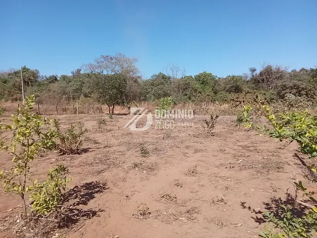 Chácara com 6136m² 3 quartos e 1 banheiro, à venda, no bairro Zona Rural em Uberaba