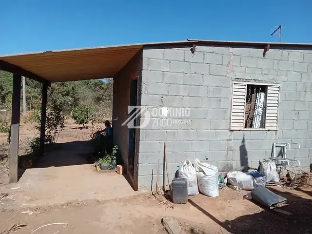 Chácara com 6136m² 3 quartos e 1 banheiro, à venda, no bairro Zona Rural em Uberaba
