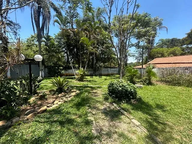 Chácara com 60500m² 4 quartos e 4 banheiros, à venda, no bairro Bom Jardim I em Guaratinguetá