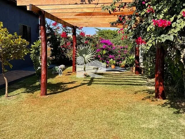 Chácara com 450m², à venda, no bairro Centro em Alvorada do Sul