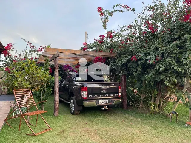 Chácara com 450m², à venda, no bairro Centro em Alvorada do Sul