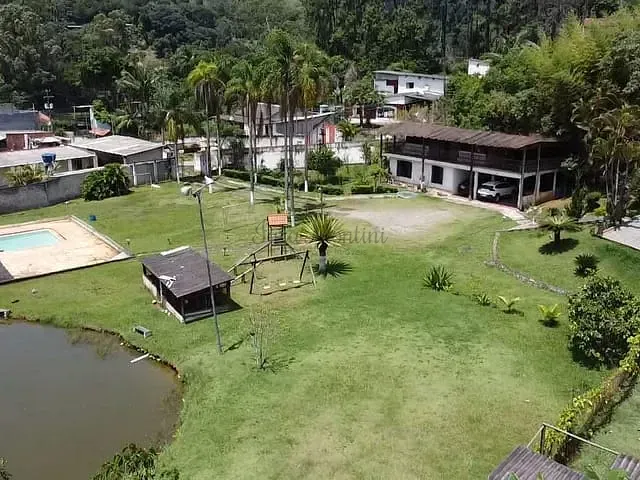 Chácara com 5000m² 4 quartos e 2 banheiros, à venda, no bairro Condominio das Graças em Cotia