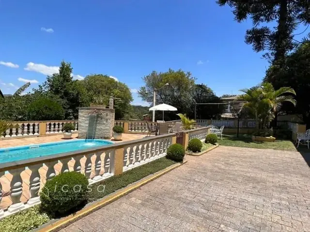 Chácara com 2000m² 4 quartos e 5 banheiros, à venda, no bairro Sapé I em Caçapava