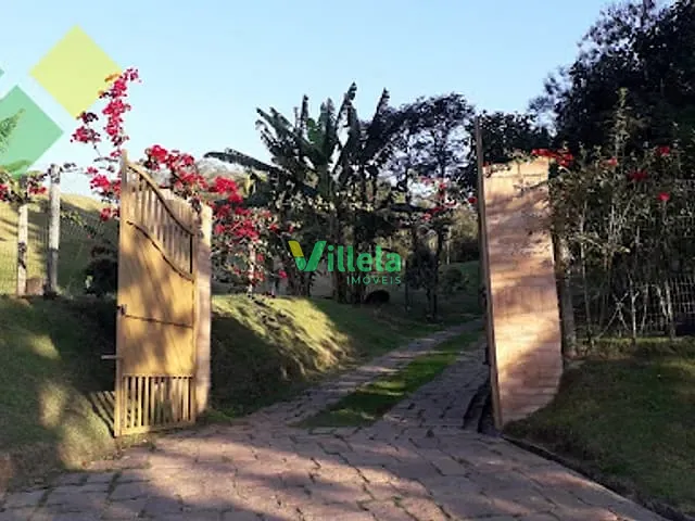 Chácara à venda, no bairro Jardim Aracy em Mogi das Cruzes