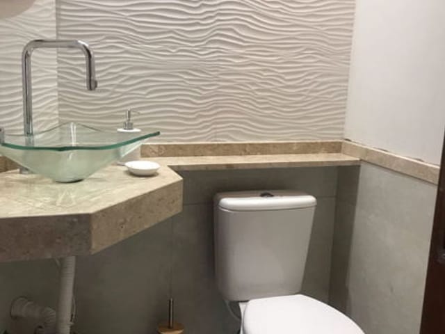 Chácara com 1400m², à venda, no bairro Novo Mundo em Várzea Grande