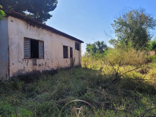 Chácara com 15550m², à venda, no bairro Vila Nossa Senhora Aparecida em Araraquara
