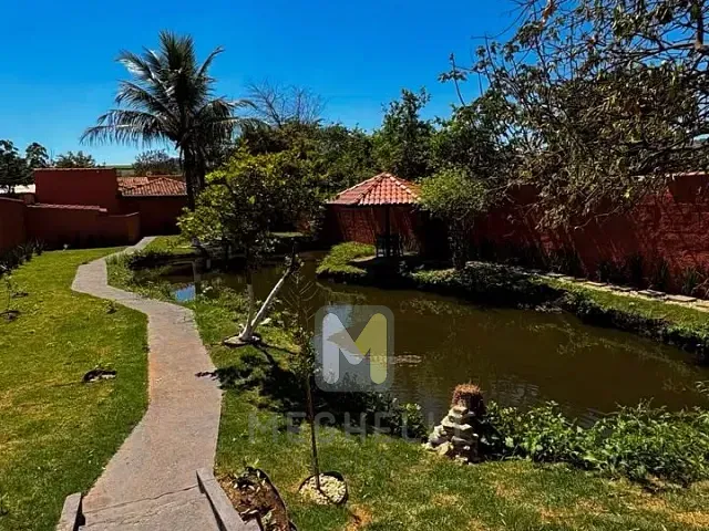 Chácara com 1900m² 3 quartos e 5 banheiros, à venda, no bairro rural em Serrana