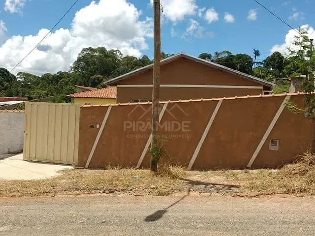 Chácara com 500m² 2 quartos e 1 banheiro, à venda, no bairro Terras de Santo Antonio em Caldas