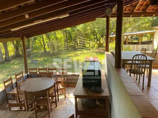 Chácara com 26000m² 2 quartos e 2 banheiros, à venda, no bairro Jardim Pagani em Bauru