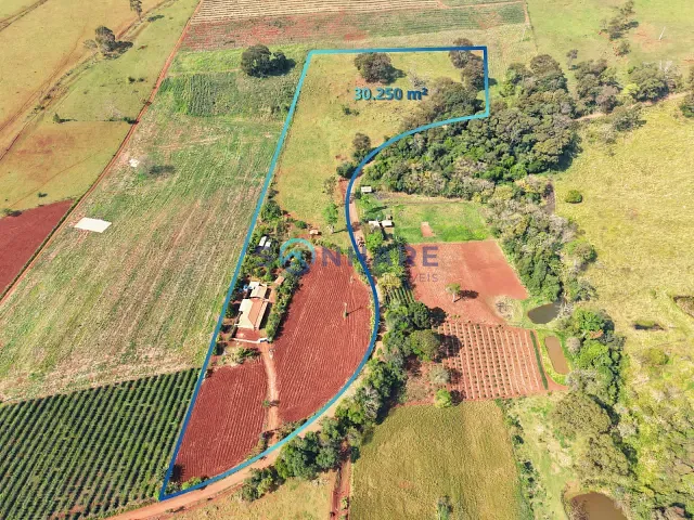 Chácara com 30250m² 3 quartos e 2 banheiros, à venda, no bairro Guabiroba em Siqueira Campos