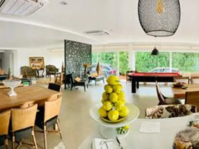 Chácara com 1583m² 4 quartos e 6 banheiros, à venda, no bairro centro em Porecatu