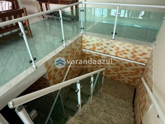 Chácara com 20000m² 9 quartos e 10 banheiros, à venda, no bairro Nossa Sra. do Remédio em Biritiba-Mirim