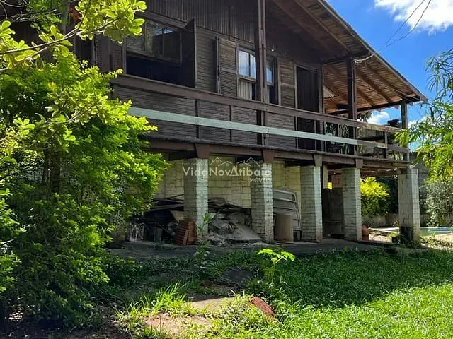 Chácara com 1460m² 2 quartos e 2 banheiros, à venda, no bairro Jardim Imperial em Atibaia
