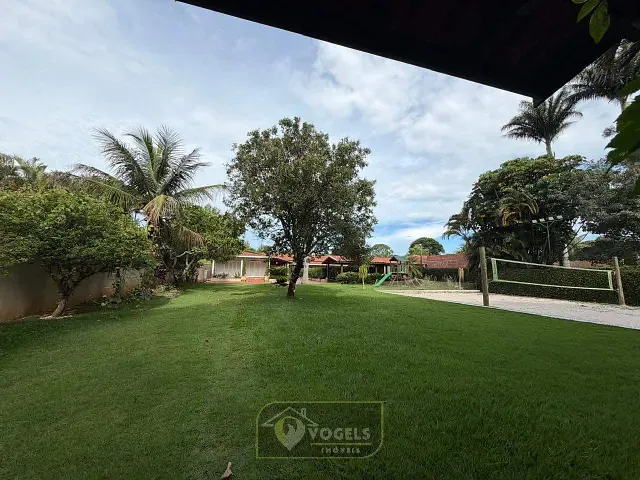Chácara com 1500m² 4 quartos e 6 banheiros, à venda, no bairro Chácara Long Island em Jaguariúna