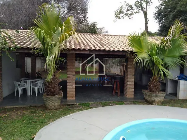 Chácara com 860m² 3 quartos e 3 banheiros, à venda, no bairro Tabaú em Pindamonhangaba
