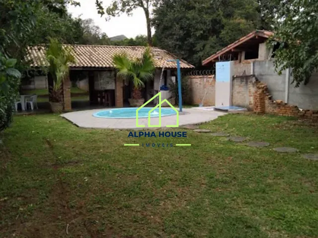 Chácara com 860m² 3 quartos e 3 banheiros, à venda, no bairro Tabaú em Pindamonhangaba