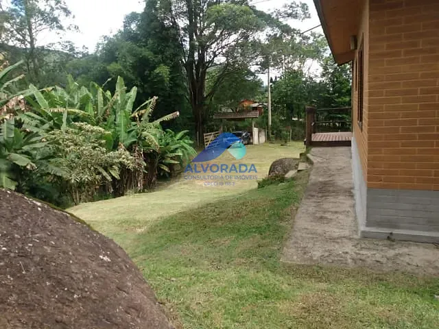 Chácara com 1000m² 3 quartos e 1 banheiro, à venda, no bairro Santa Barbara (São Francisco Xavier) em São José dos Campos
