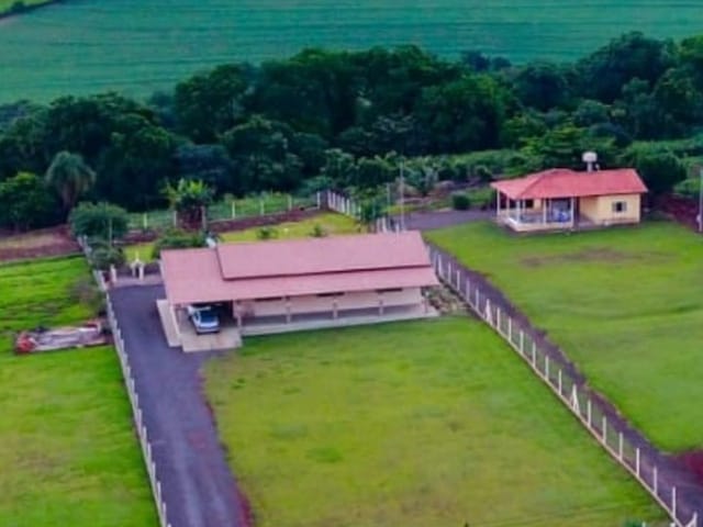 Chácara com 10000m² 2 quartos e 2 banheiros, à venda, no bairro rodovia em Ibiporã