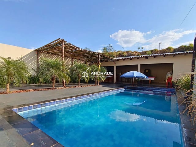 Chácara com 600m² 1 quarto e 2 banheiros, à venda, no bairro Jardim Vale do Coqueiral em Arapongas