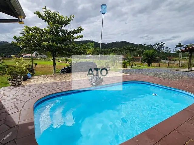 Chácara 3 quartos e 2 banheiros, à venda, no bairro Fernandes em São João Batista