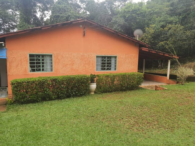 Chácara com 5700m² 3 quartos e 2 banheiros, à venda, no bairro Zona Rural em Bela Vista De Goiás