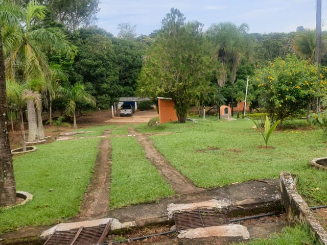 Chácara com 5700m² 3 quartos e 2 banheiros, à venda, no bairro Zona Rural em Bela Vista De Goiás