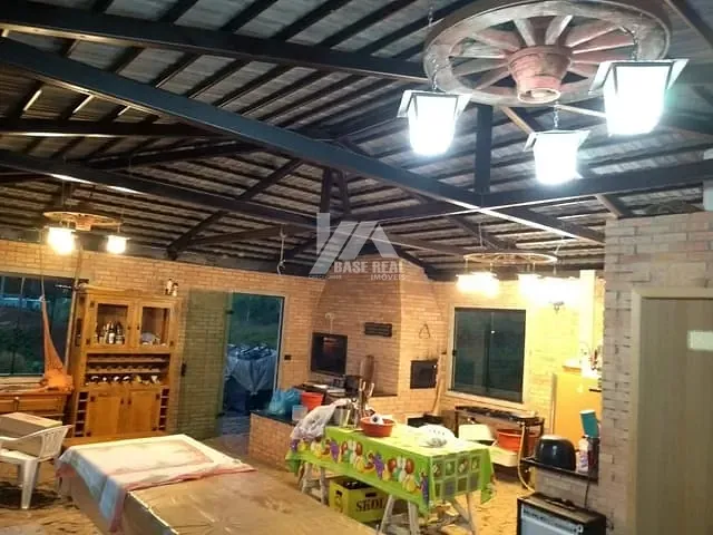 Chácara com 24200m² 1 quarto e 1 banheiro, à venda, no bairro Centro em Guarapuava