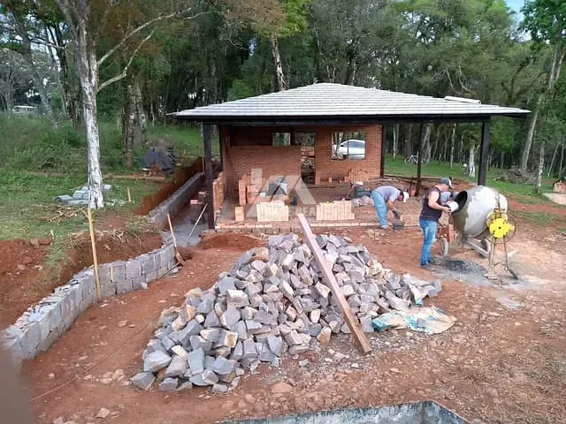 Chácara com 24200m² 1 quarto e 1 banheiro, à venda, no bairro Centro em Guarapuava