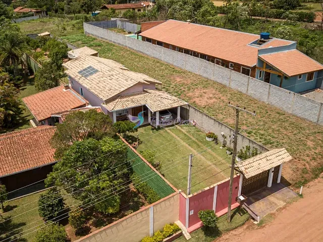 Chácara com 750m² 2 quartos e 3 banheiros, à venda, no bairro Caioçara em Jarinu