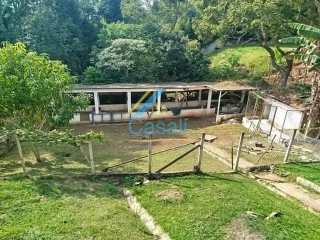 Chácara com 5000m² 6 quartos e 4 banheiros, à venda, no bairro Saboó em São Roque