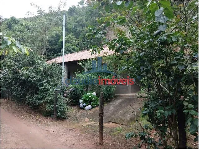 Chácara 2 quartos e 1 banheiro, à venda, no bairro Distrito Itaboca em Santa Rita de Jacutinga