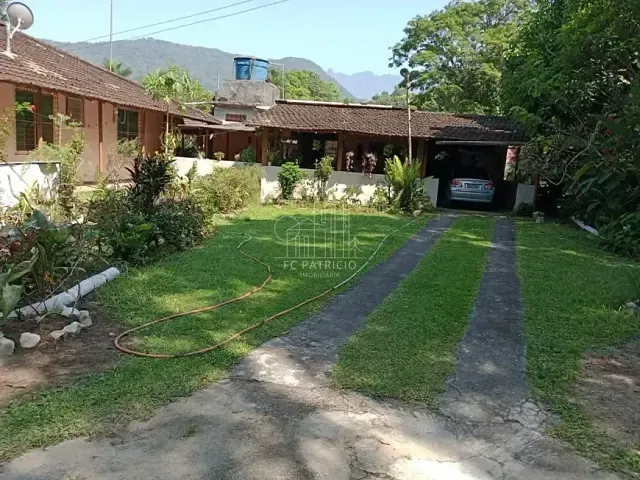 Chácara com 15000m² 3 quartos e 3 banheiros, à venda, no bairro Vila Citrolândia (Santo Aleixo) em Magé