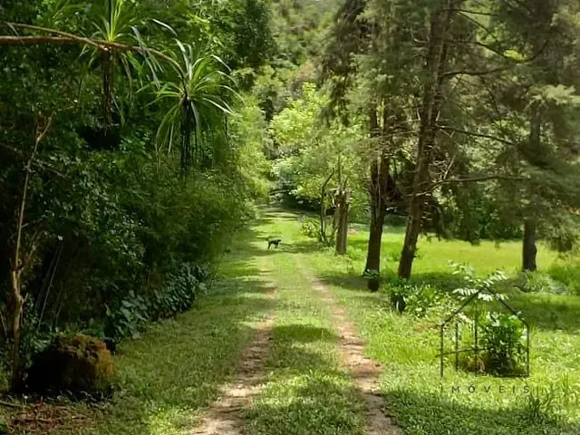 Chácara com 8000m² 3 quartos e 3 banheiros, à venda, no bairro Jardim Caiapiá em Cotia